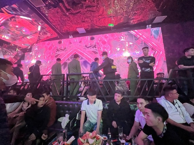 Bar Star 3 club,  Ha Noi,  Star 3 club anh 2