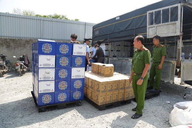 Chai rượu ngoại  ảnh 2 Chai ruou ngoai anh 2