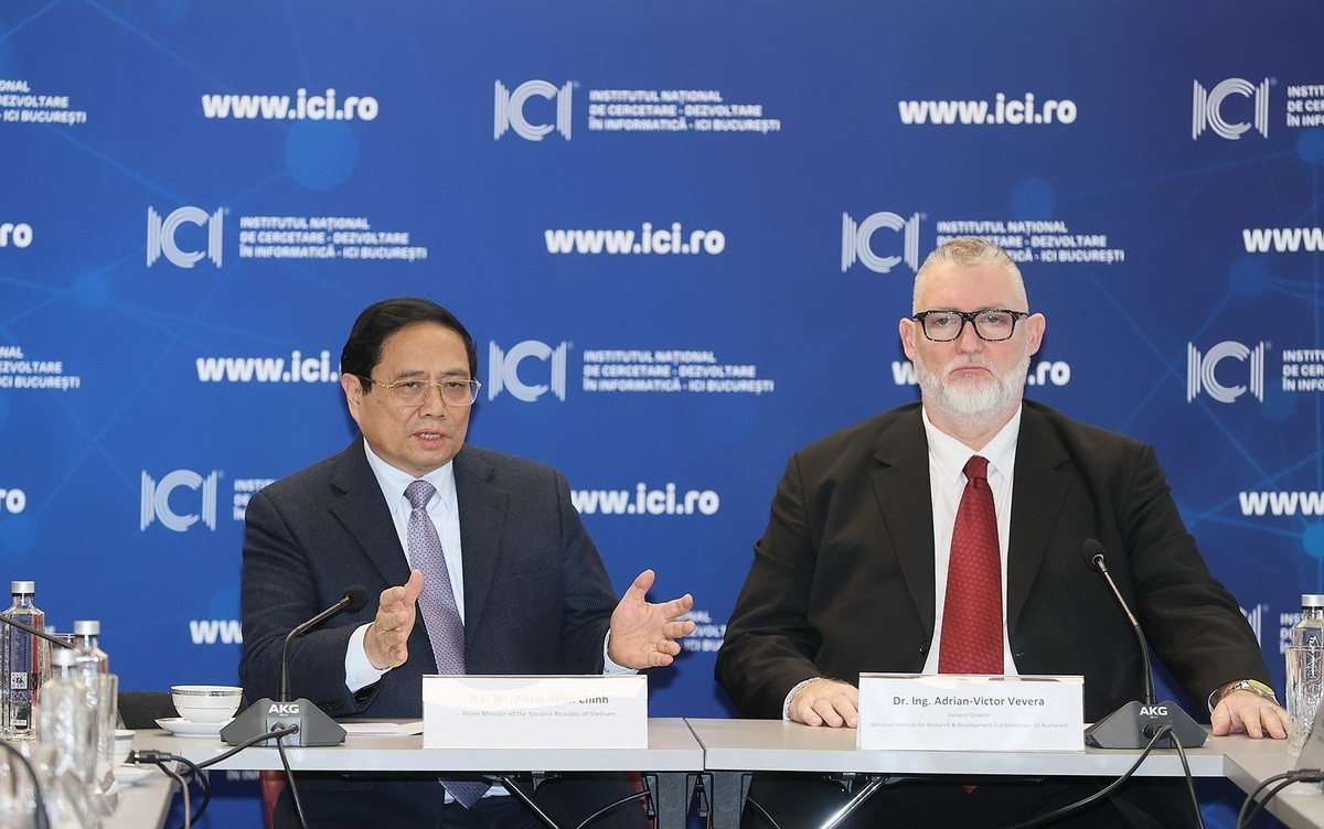 Viet Nam va Romania chia se kinh nghiem, kien thuc, khoa hoc cong nghe hinh anh