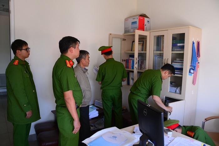 Cong thuong Lam Dong anh 4