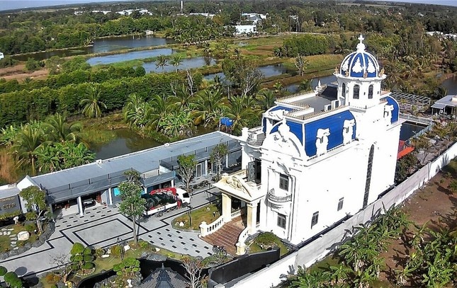 Biet thu xay trai phep o Ca Mau duoc chuyen muc dich sang dat o hinh anh