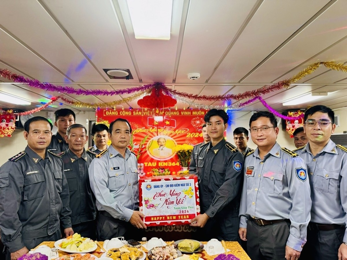 tau kiem ngu Viet Nam anh 10