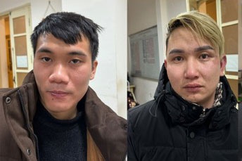 Bon doi tuong dung binh xit hoi cay cuop hon 11.000 USD hinh anh