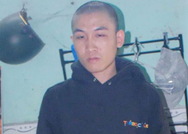 Con mua tien gia de cha tieu xai, ca hai deu bi bat hinh anh
