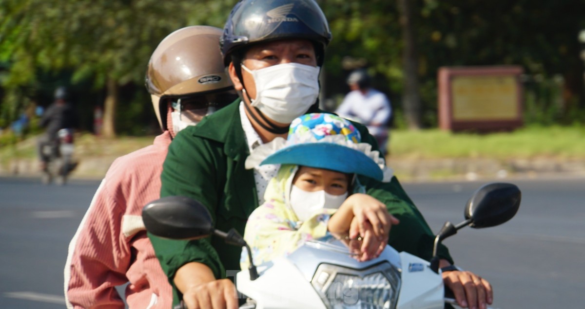 Nguoi dan mien Tay anh 2