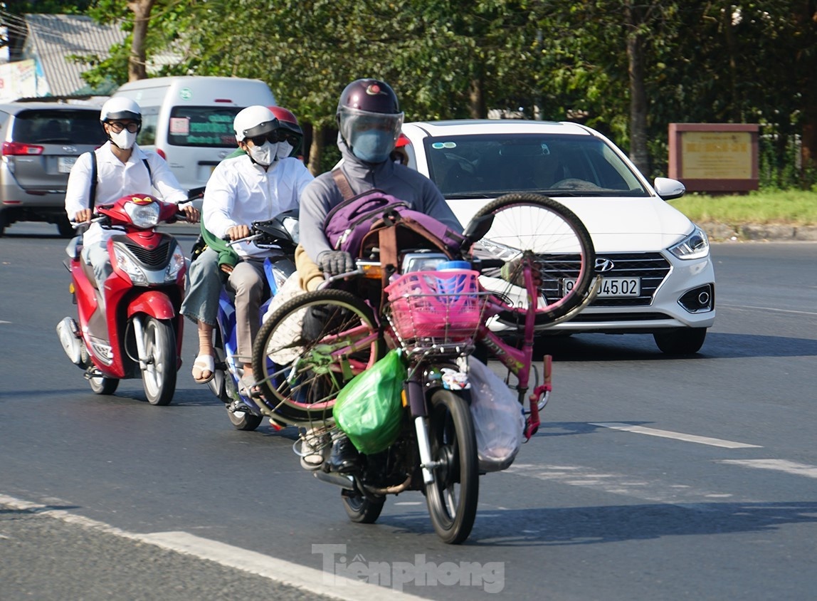 Nguoi dan mien Tay anh 3
