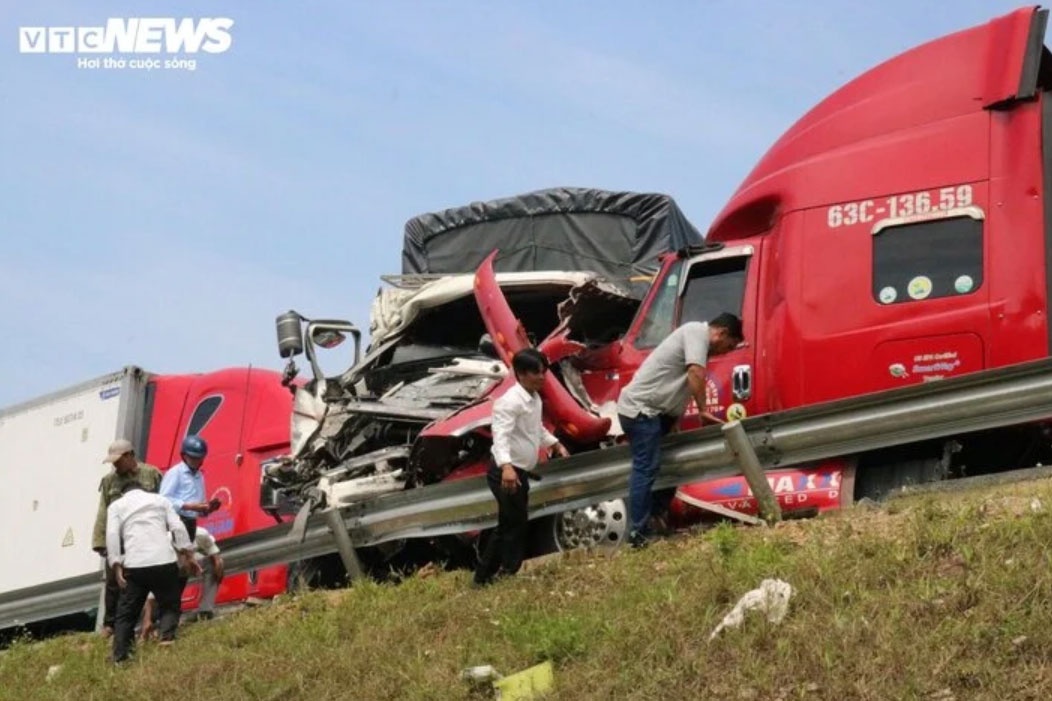 Vuot au gay tai nan anh 2