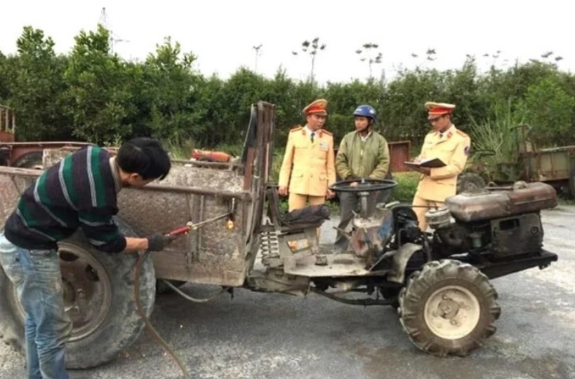 Canh sat giao thong anh 1