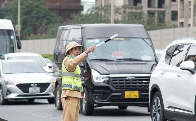 Phuong tien un dai anh 7