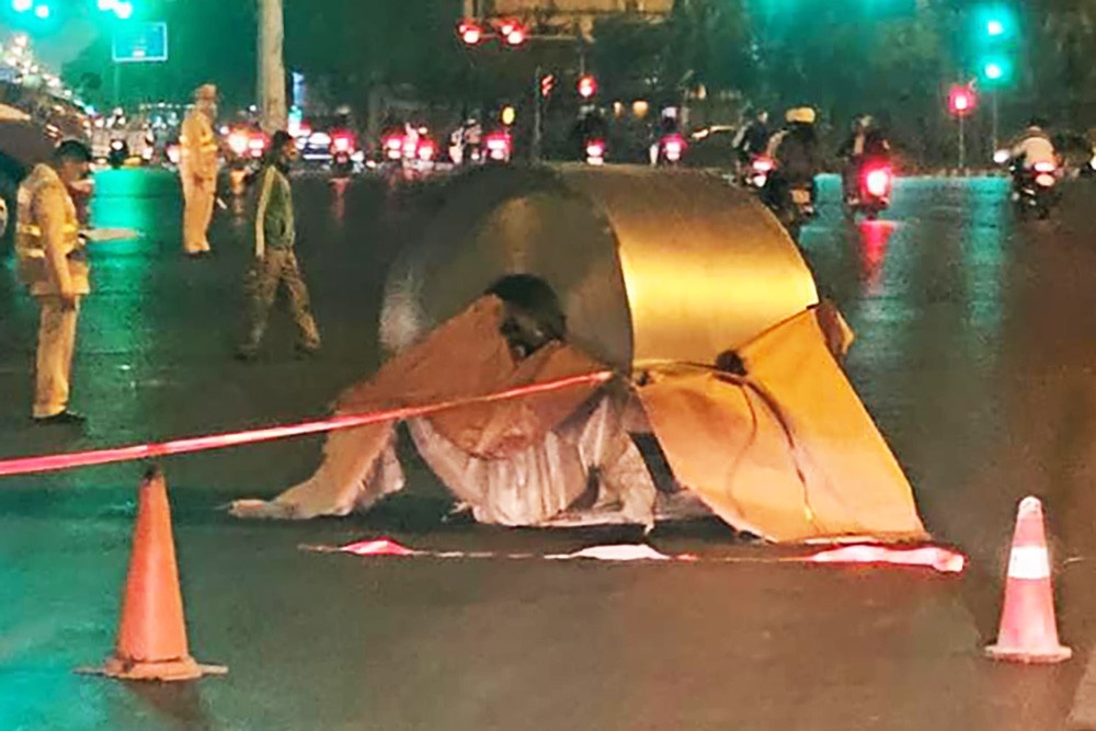 Oto dau keo lam roi 3 cuon inox nang hang tan xuong duong hinh anh