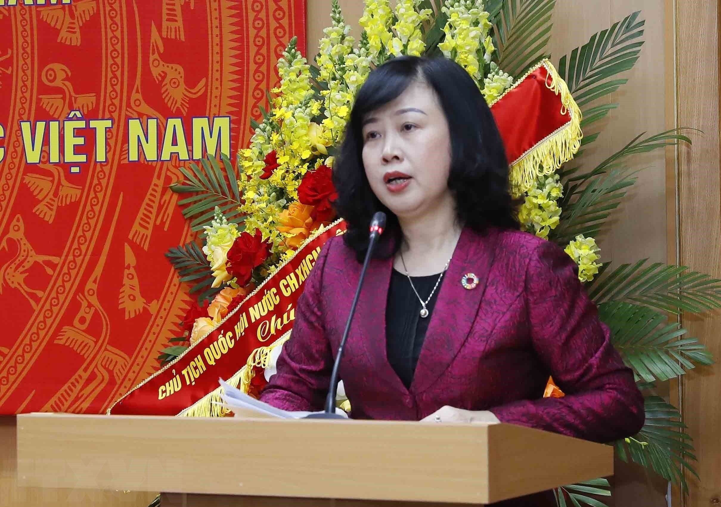 Chu tich Quoc hoi anh 3