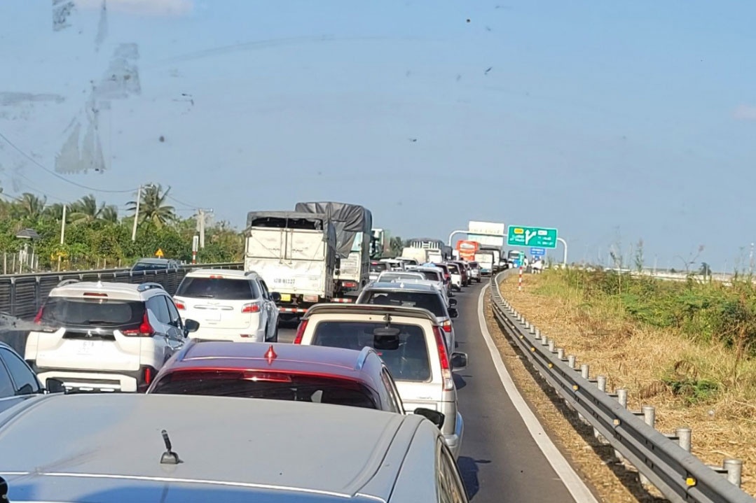 Cao toc Trung Luong - My Thuan bi te liet vi tai nan lien hoan hinh anh