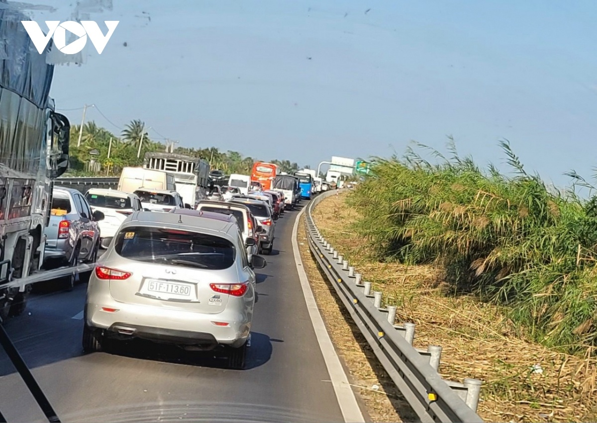 Trung Luong,  My Thuan anh 2