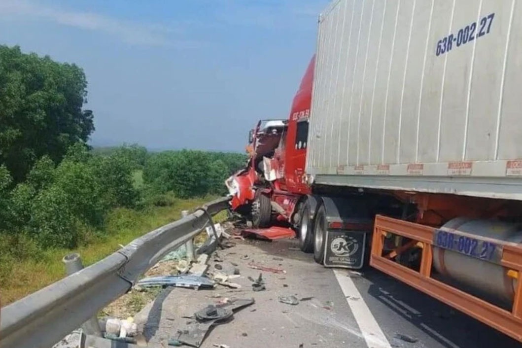 Nguyen nhan vu tai nan tren cao toc Cam Lo - La Son hinh anh