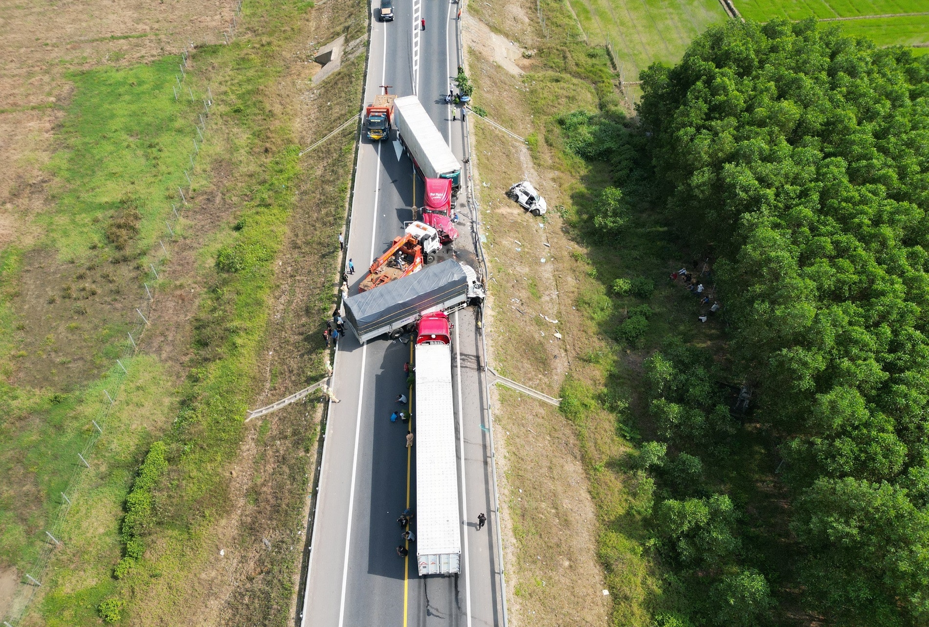 tai nan tren cao toc anh 1