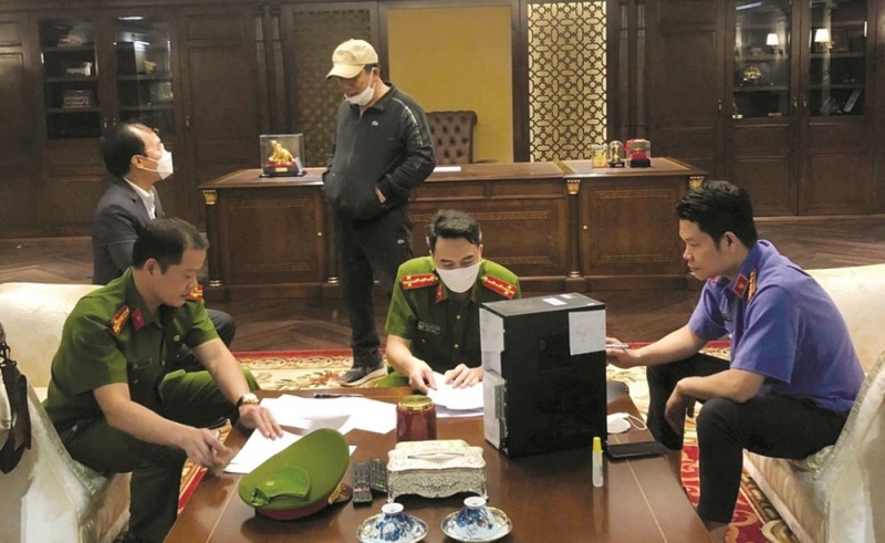 De nghi truy to 51 bi can lien quan den vu an tai Cong ty FLC hinh anh