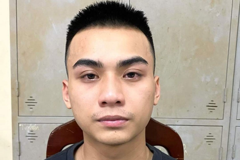 Co gai mat tich anh 2