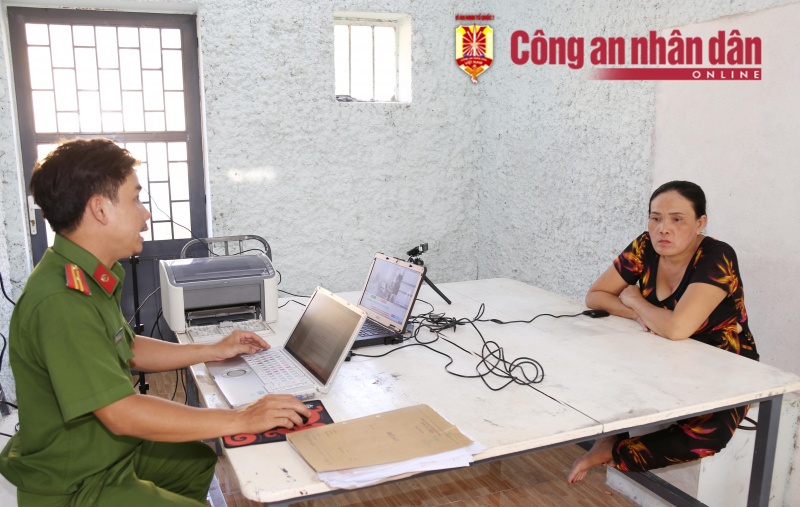 Bat chu hui lua dao anh 1