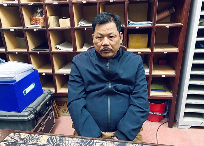 Khoi to tai xe xe khach khong tuan hieu lenh CSGT hinh anh