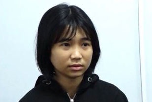 Bat giu co gai lap hang loat Facebook ao lua dao ban ve may bay hinh anh