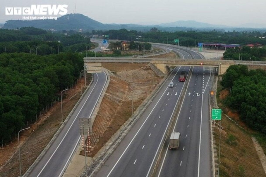 Cam Lo,  La Son anh 1