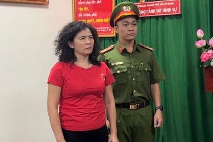 Ba Nguyen Phuong Hang xin vang mat trong phien xu Han Ni hinh anh