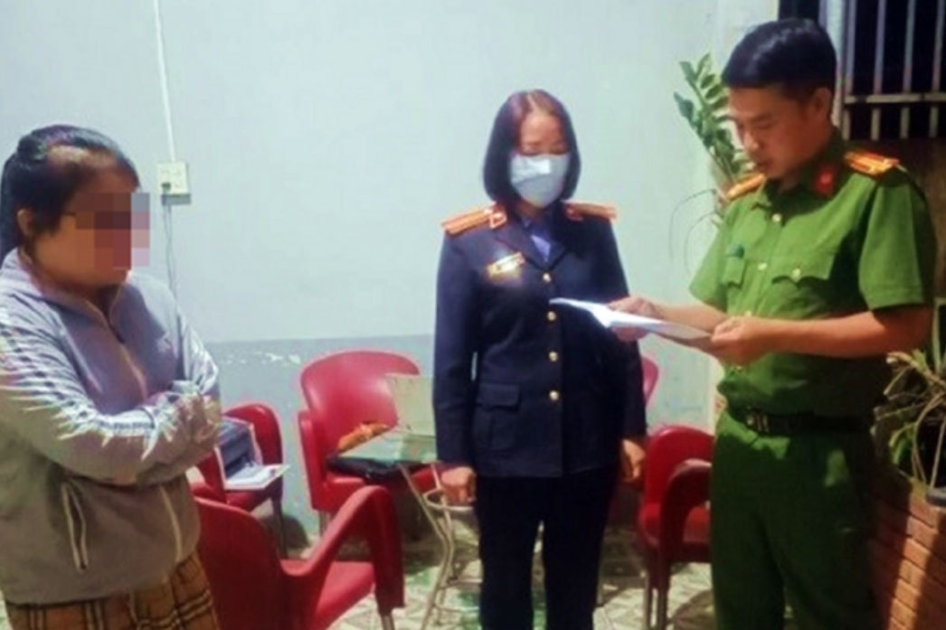 Nu chu quan ca phe moi gioi mai dam hinh anh