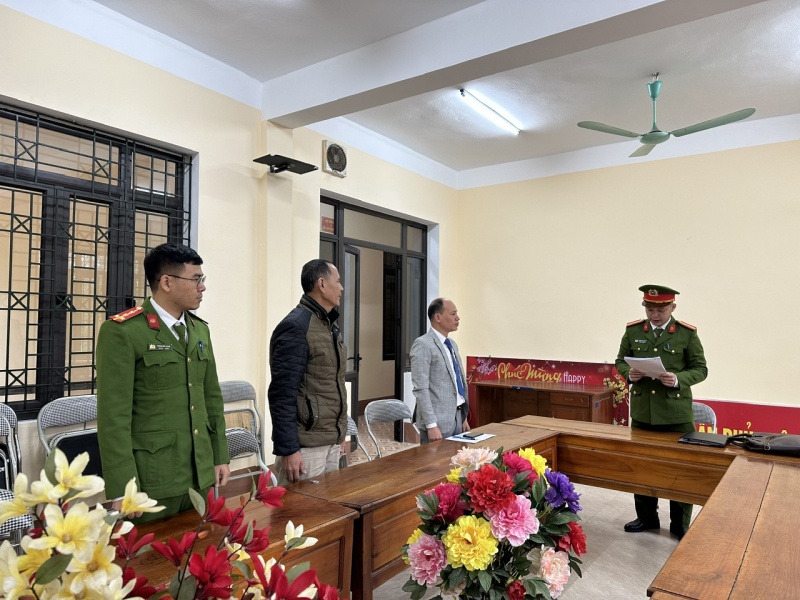 Thu phi,  dao tao lai xe,  xay dung Bac Kan anh 1