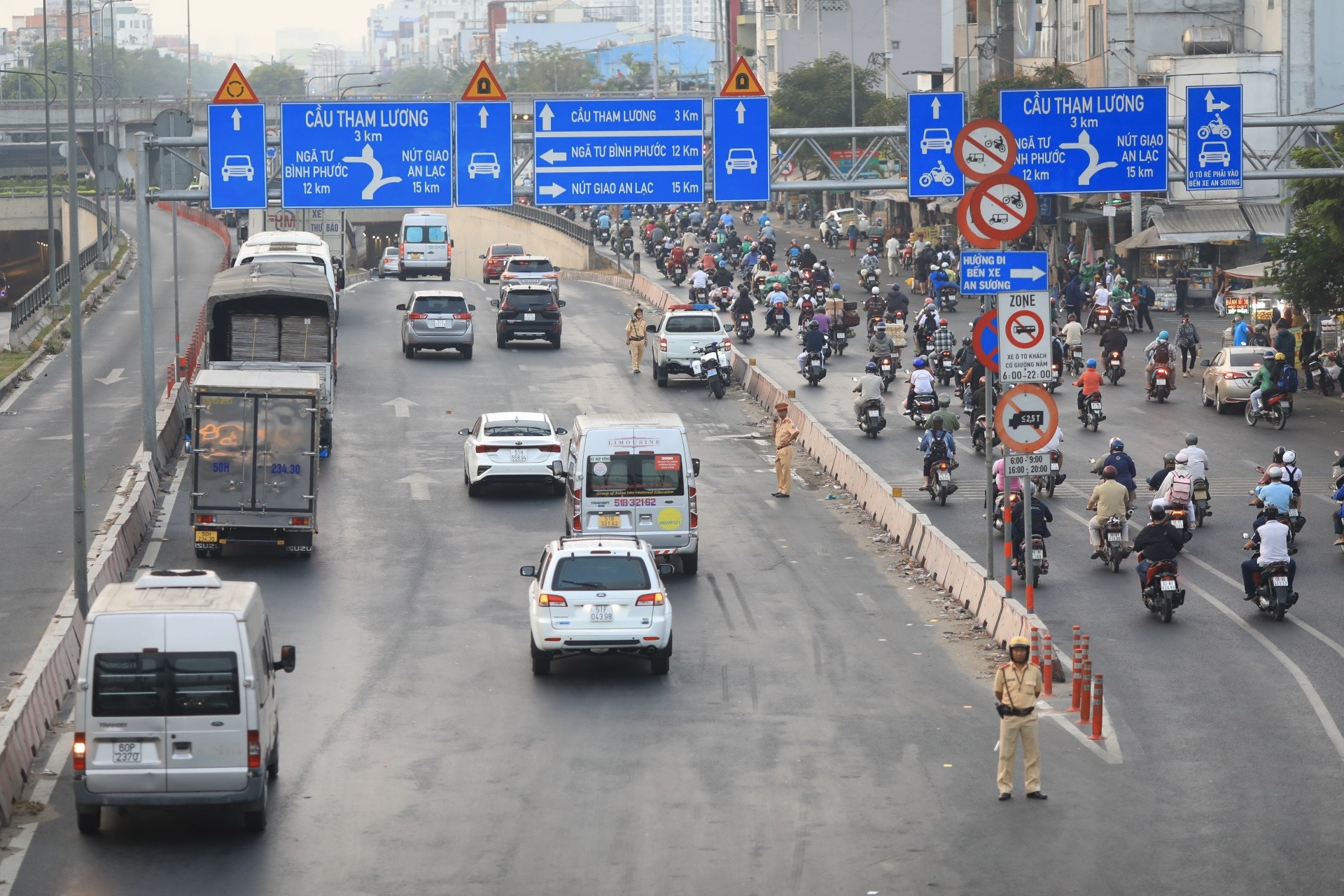 xet xu Van Thinh Phat anh 7