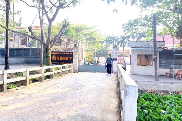 Pho Thu tuong yeu cau lam ro vu hoc vien cai nghien Soc Trang bo tron hinh anh