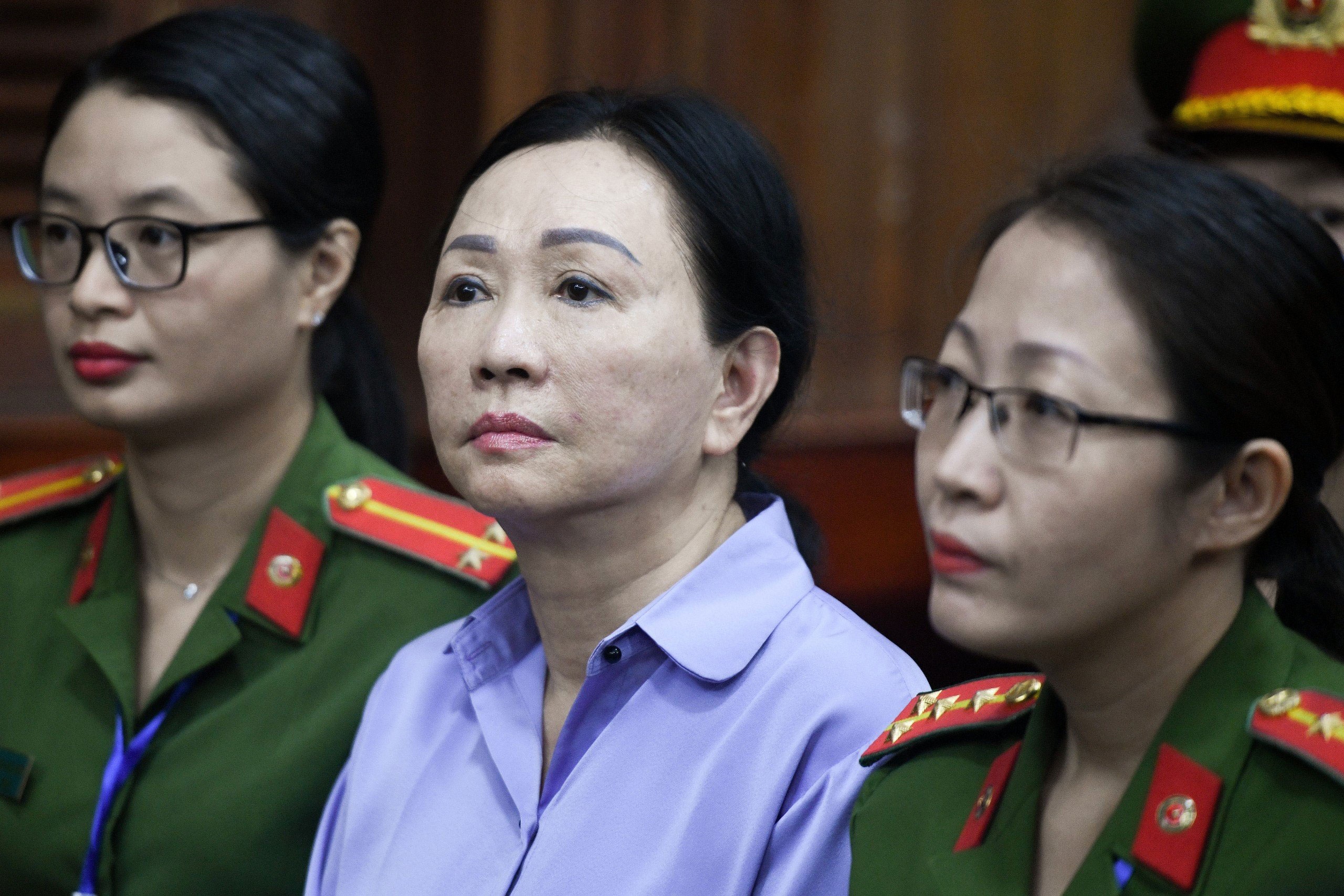 Ly do Truong My Lan cat nhac cuu chu tich Ngan hang SCB hinh anh