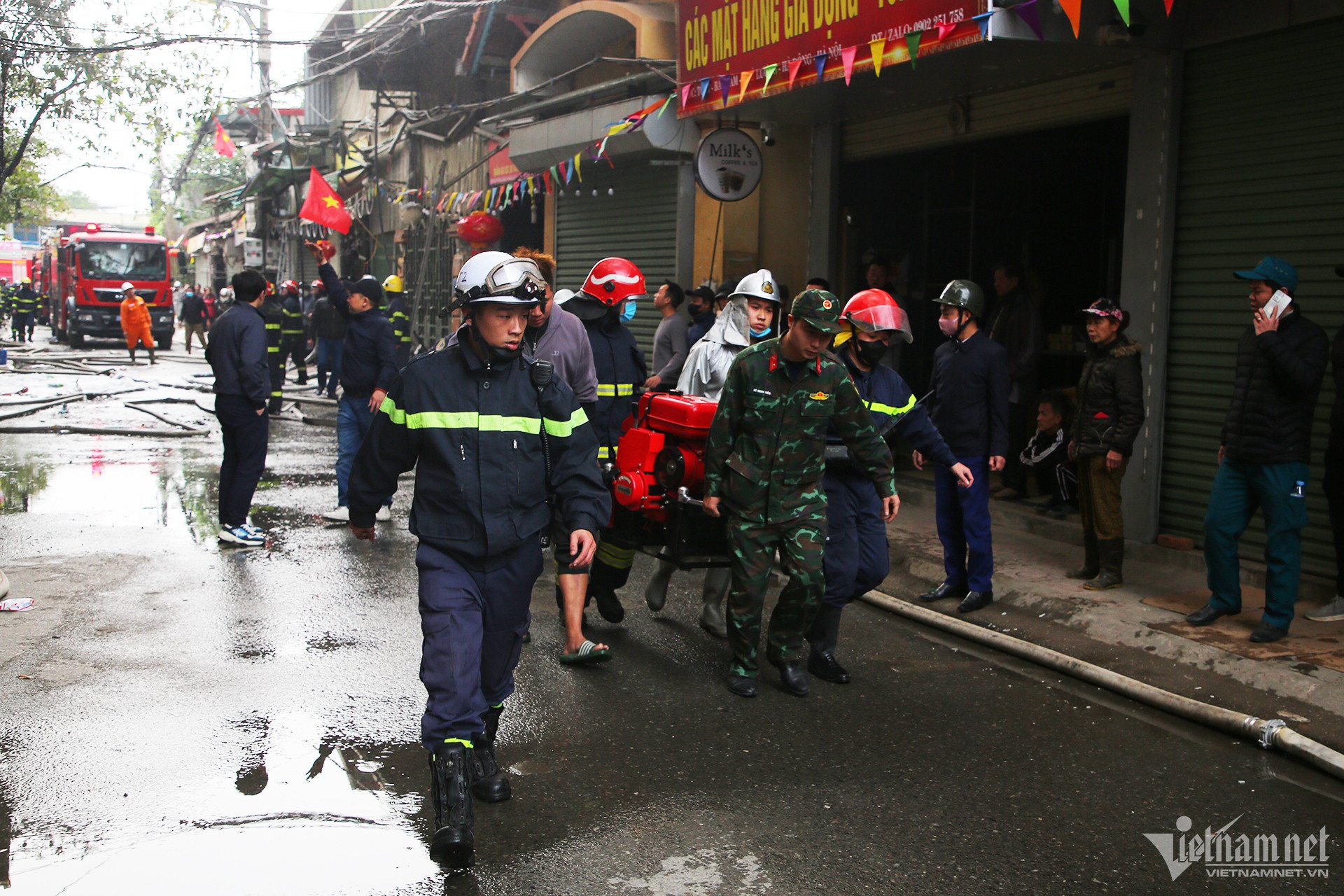 Hai nha Ha Noi chay anh 3