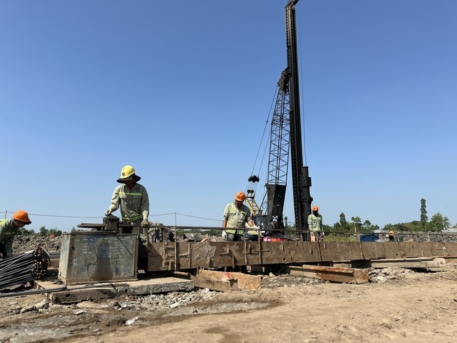 An Huu - Cao Lanh anh 2