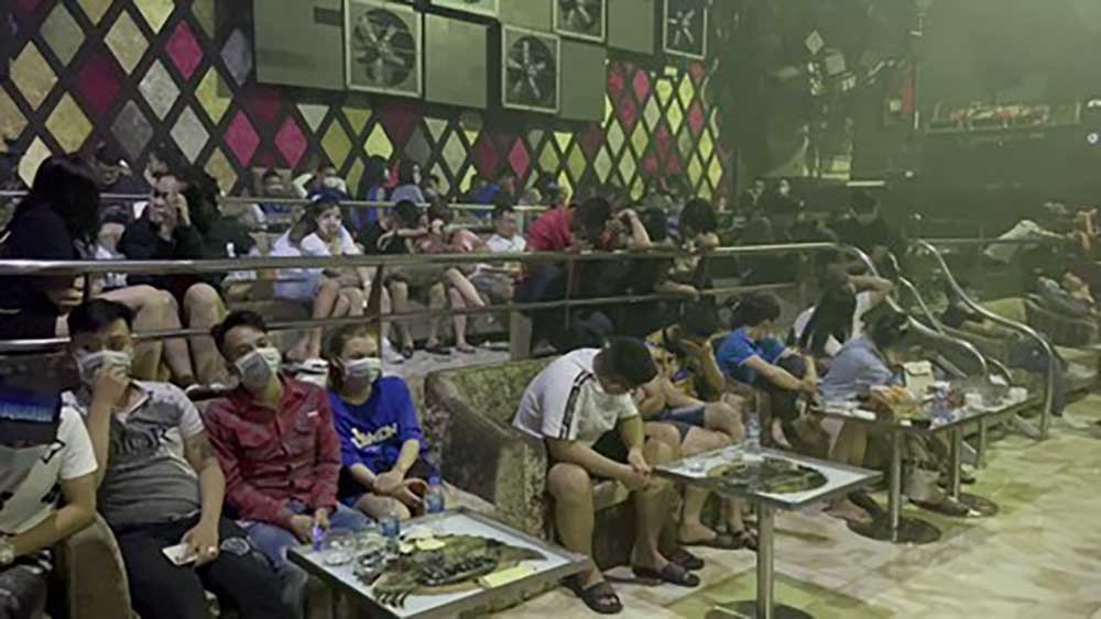 Quán bar Phương Lâm,  Quán bar New Club,  Tân Phú,  bar Paradise 89 Club ảnh 1 Quan bar Phuong Lam,  Quan bar New Club,  Tan Phu,  bar Paradise 89 Club anh 1