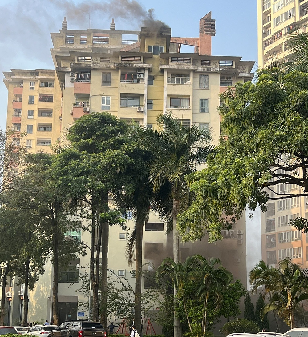 Chay chung cu Resco anh 1