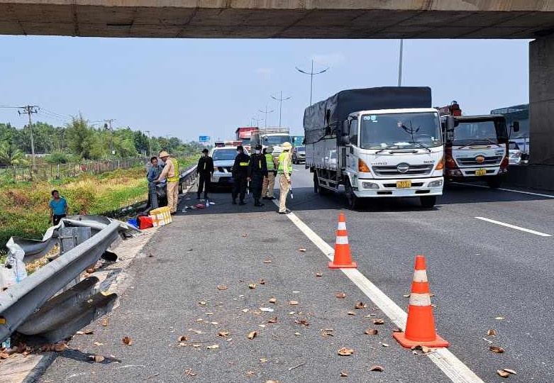 Tai nan Trung Luong anh 2