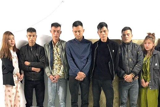 Bat khan cap 9 doi tuong to chuc tiec ma tuy thau dem mung ngay 8/3 hinh anh