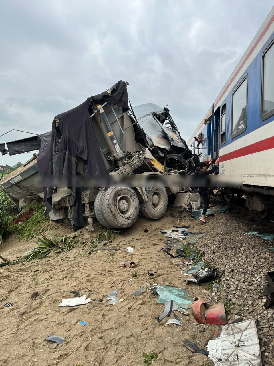 Tau hoa trat banh anh 1