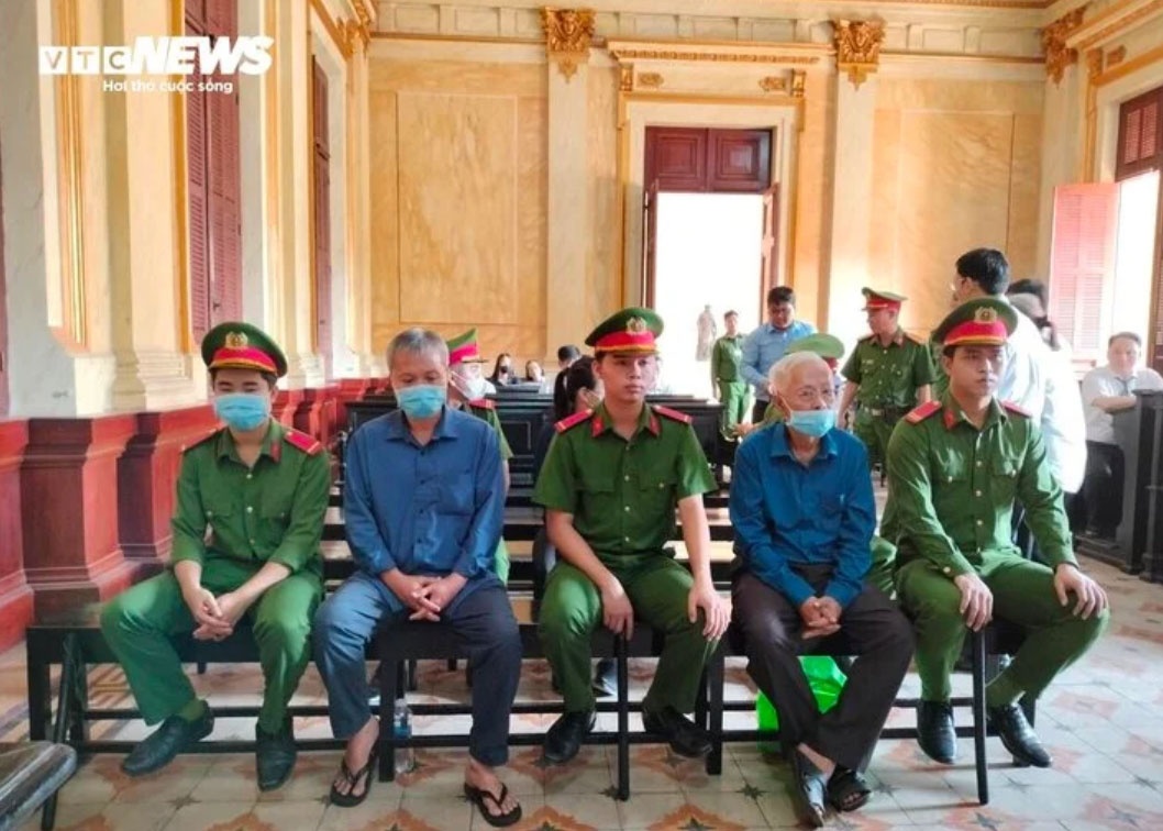 Ngan hang Dong A,  DAB anh 1