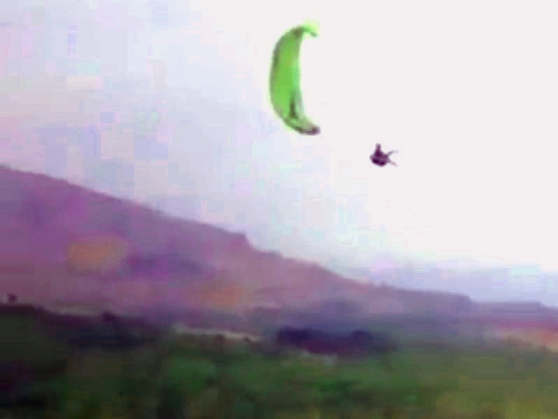 Mot phi cong tu vong khi nhay du luon o Kon Tum hinh anh