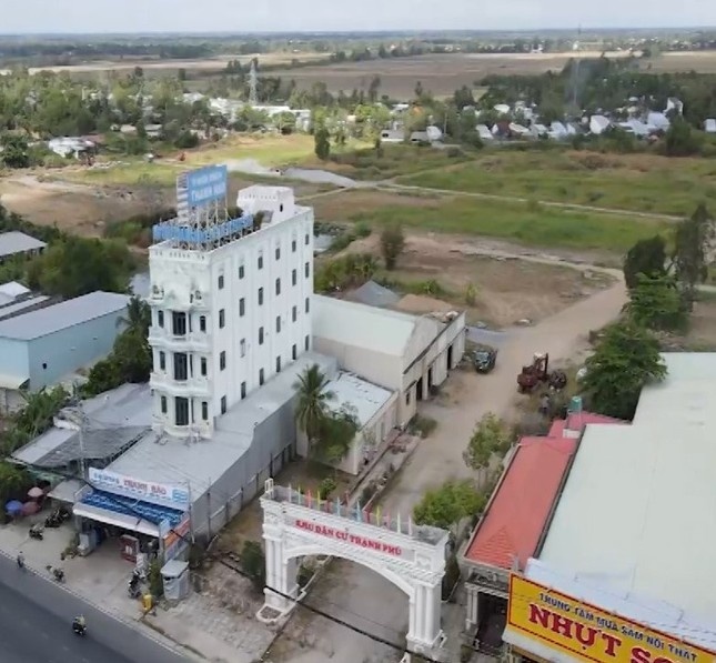 Nhà Cà Mau,  Công ty Cà Mau,  Công ty Thiên Tân,  Công ty Triệu Hiển ảnh 1 Nha Ca Mau,  Cong ty Ca Mau,  Cong ty Thien Tan,  Cong ty Trieu Hien anh 1