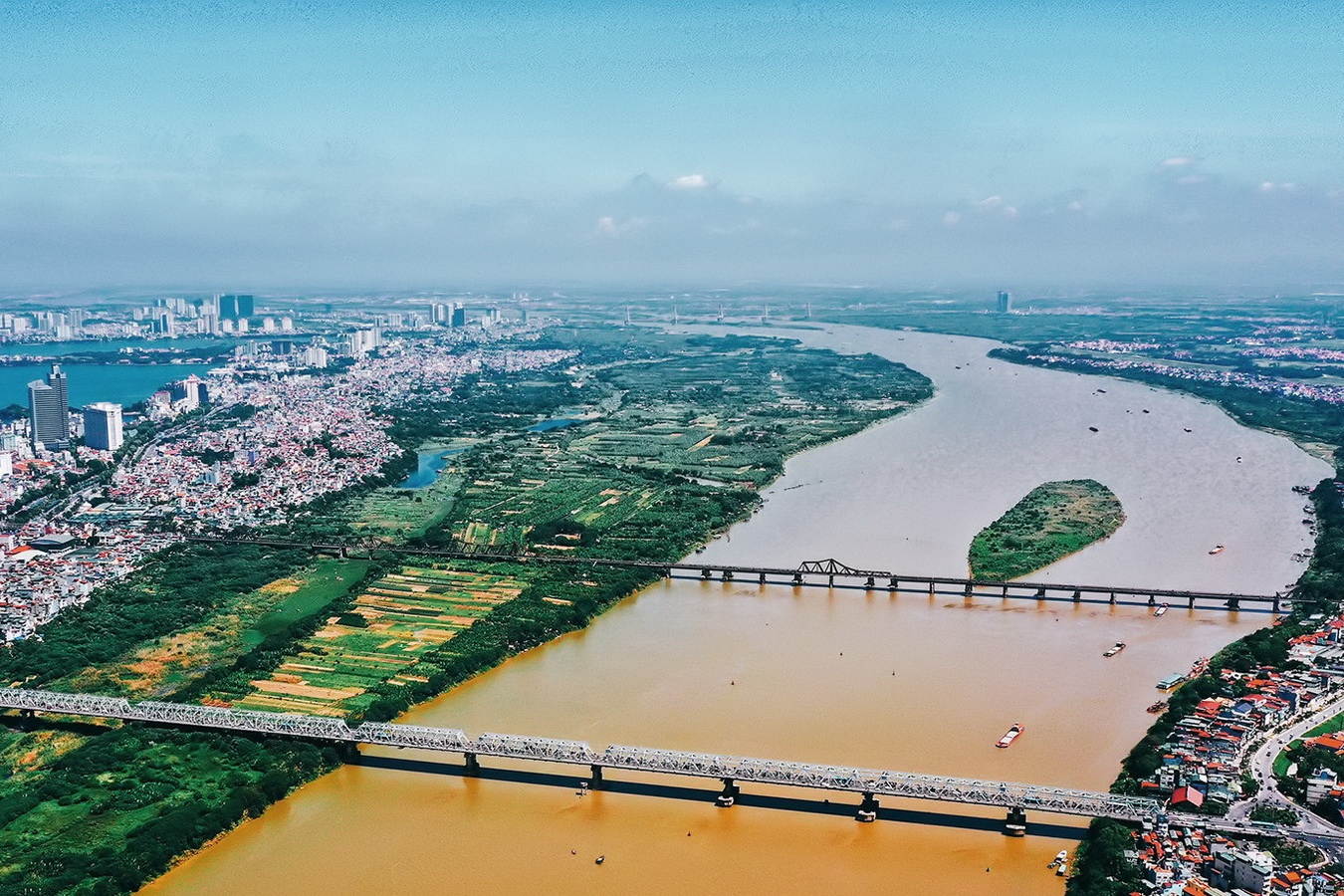 Ha Noi lam duong sat mot ray chay doc song Hong hinh anh