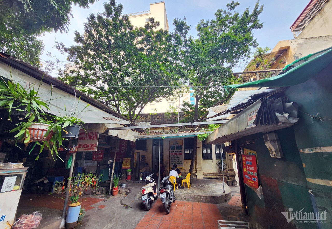 Ha Noi dat vang anh 1