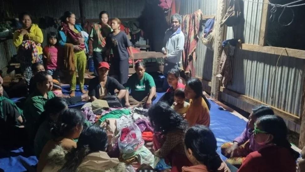 Ba chau nho duoi nuoc o Gia Lai va Quang Ngai hinh anh