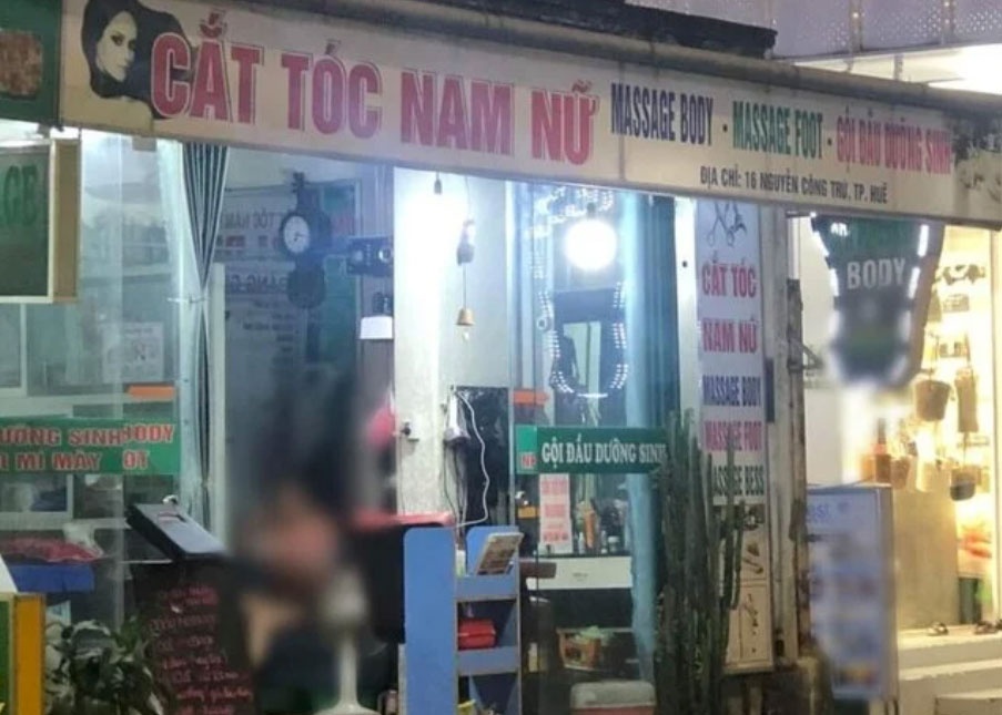 Tam dong cua quan massage goi dau lay 500.000 dong/tieng o Hue hinh anh