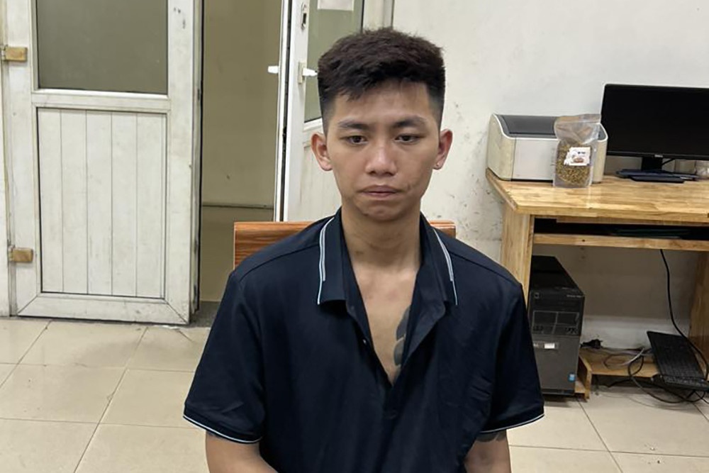 Ket cuc nao voi tai xe 19 tuoi hat cong an len nap capo? hinh anh