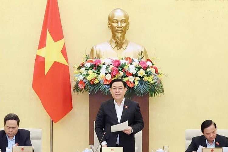 Chu tich Quoc hoi Vuong Dinh Hue chu tri Phien hop chuyen de phap luat hinh anh