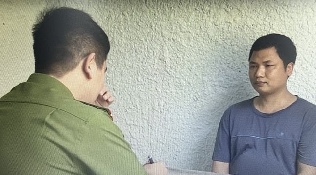 Tong xe canh sat anh 1