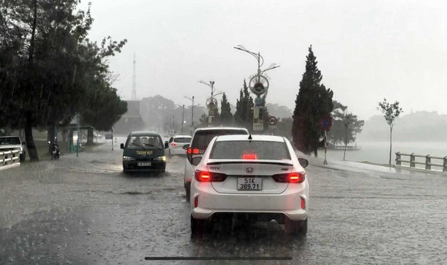 Xuat hien mua da anh 2