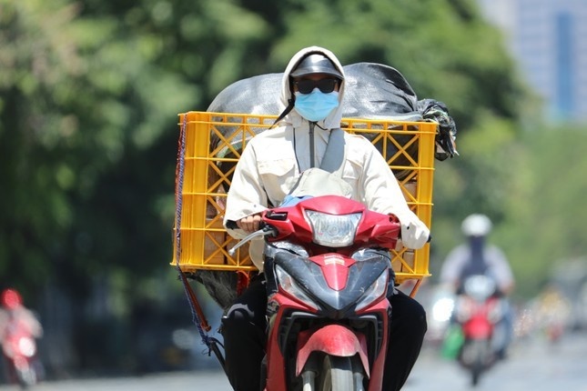 Ha Noi don nang nong keo dai hinh anh